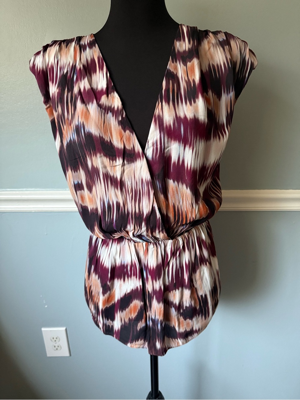 Reiss Maroon, Cream & Peach Abstract Print V-Neck Blouse 12